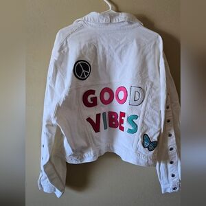NWOT Upcycled Levis White Denim Jacket with Good Vibes Patch Sz L